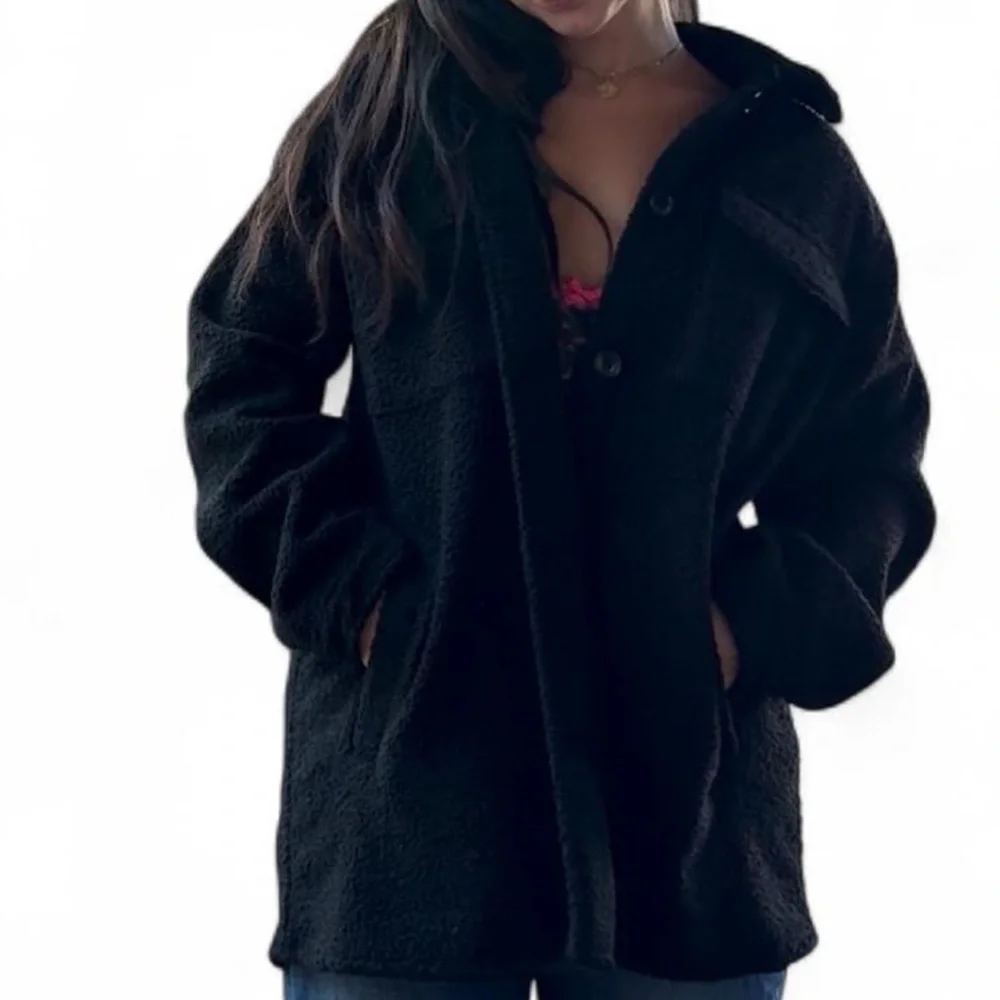 Black Collared Teddy Jacket oversized fit - Picture 4 of 6